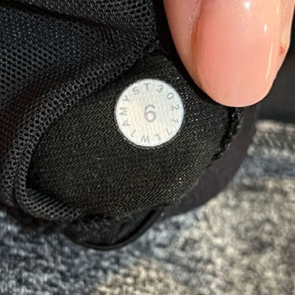 LULULEMON Power Pose Tank Heathered Black 6 - Picture 8 of 8